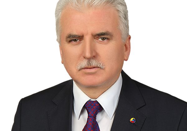 21 YILLIK BAŞKAN TEFENLİLİ MECLİSE GİREMEDİ!